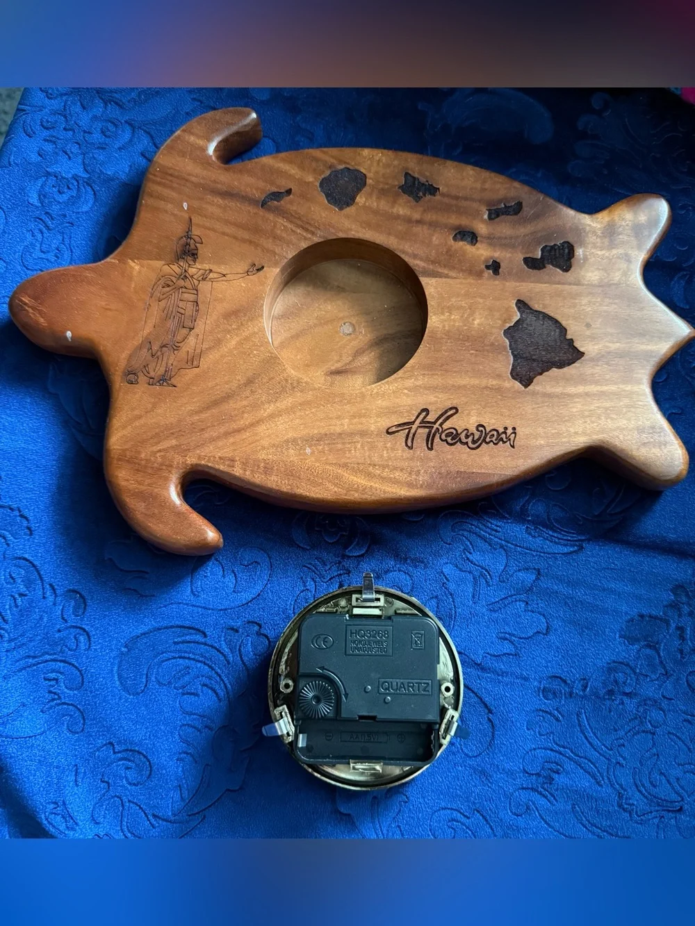 Hawaii King Kamehameha Koa Wood Clock Quartz Hand carved Hawaiian islands